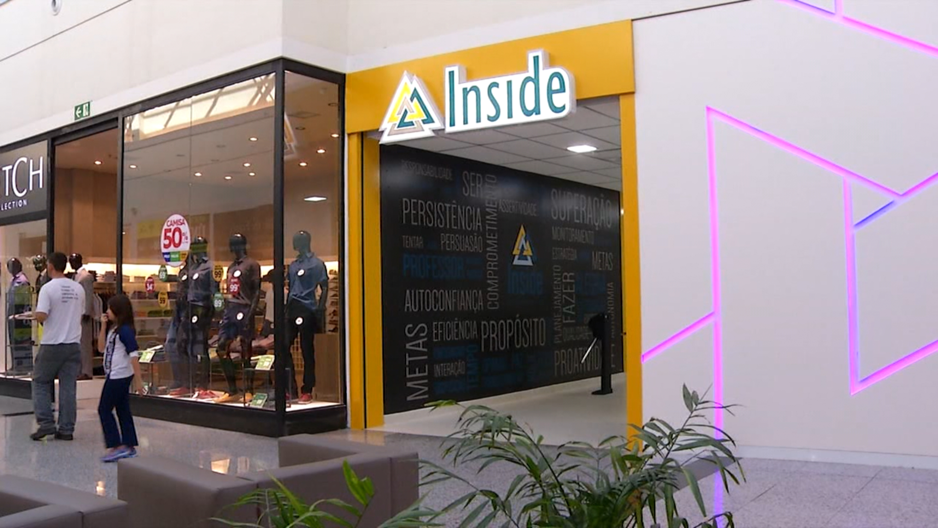 Inusitado: futuros empreendedores estão tendo aulas no shopping de Varginha